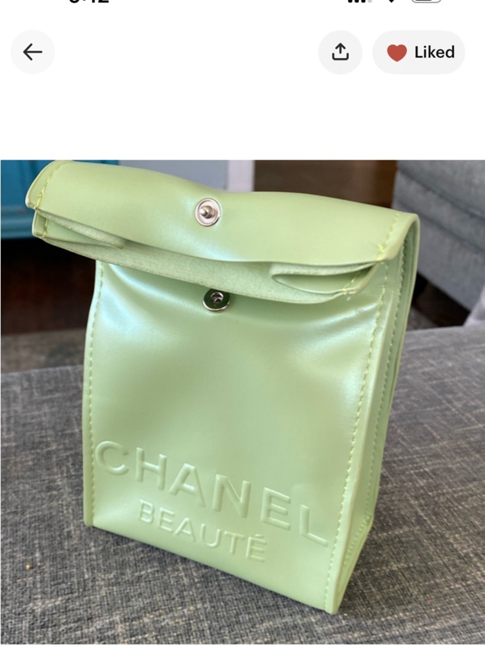 Chanel Limited Edition Green Makeup Pouch - Picture 5 of 7